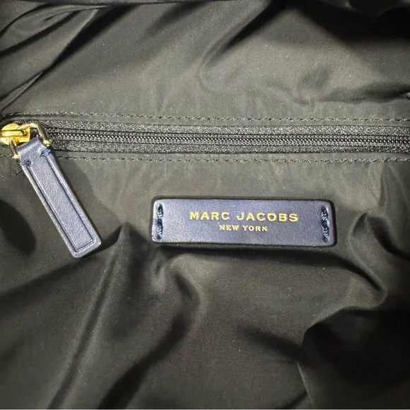 Marc Jacobs Backpack - Quilted Floral Nylon - Pink and Blue Excellent Condition - Picture 8 of 15